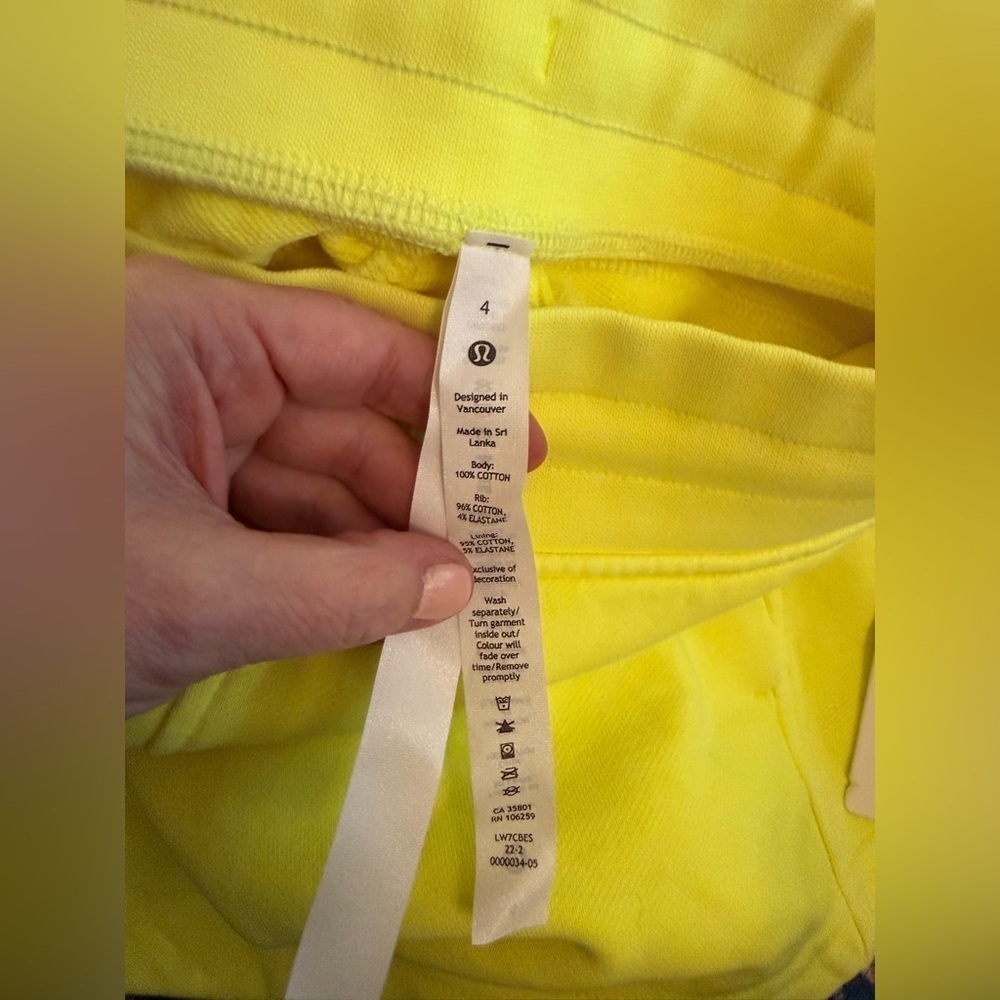 Lululemon Inner Glow High-Rise Shorts 3” Neon Wash Yellow Size 4 NWT - Picture 10 of 11